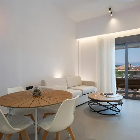 Elianthi Luxury